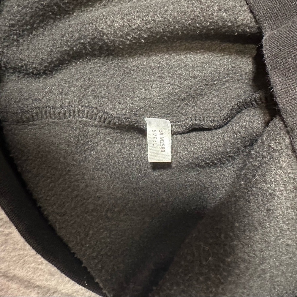 Wind Chill Mens Black Graphic Hoodie‎ Sweatshirt Size Large M2580 - Picture 2 of 3